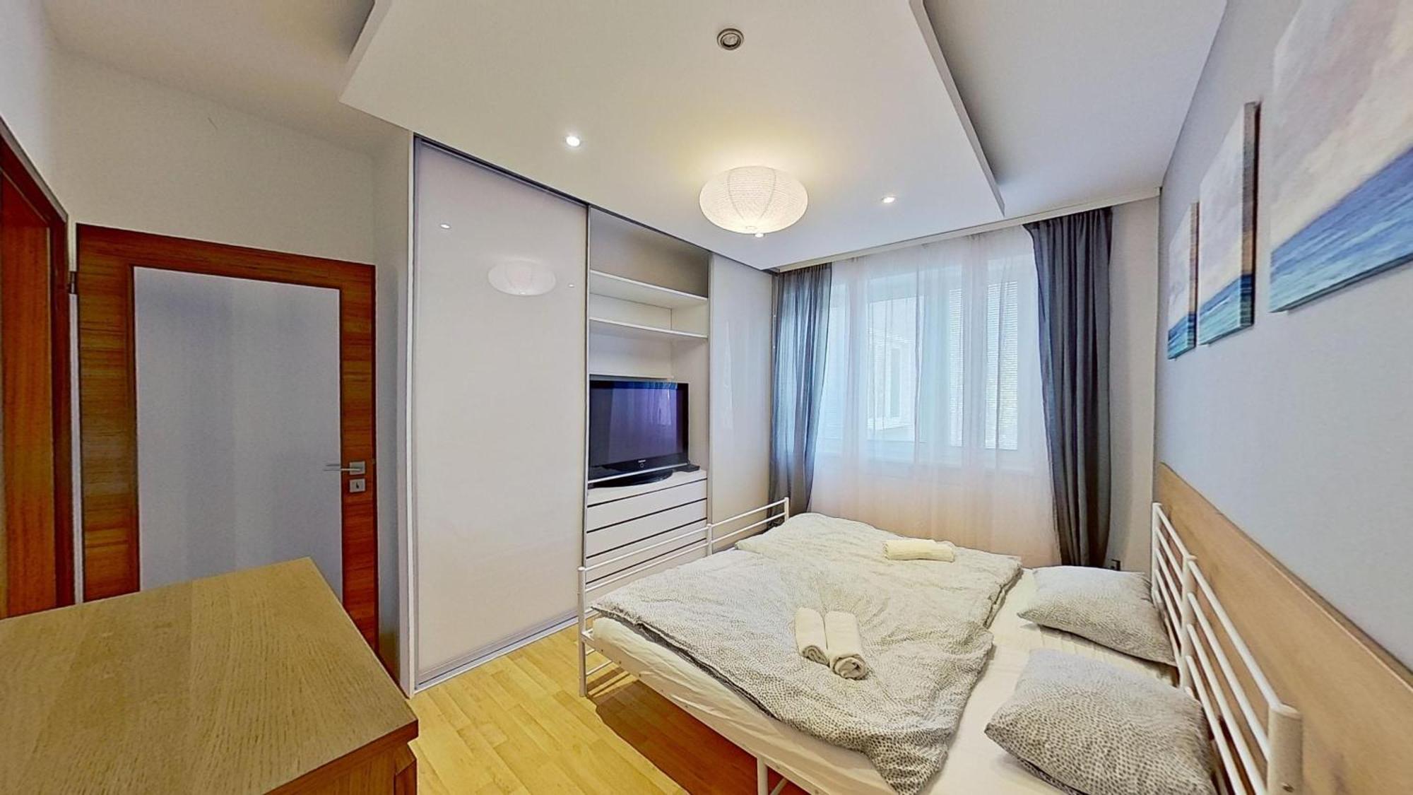 2Br Apt With Free Garage Parking, Close To The Historic Centre Bratislava Luaran gambar